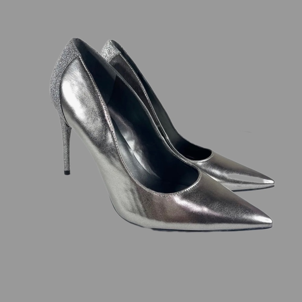 Marc Fisher , Gun metal & glittered classic silhouette pumps